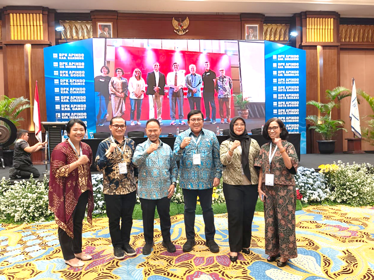 Mengikuti MUSPROV Ke - 10 DPP APINDO Provinsi Jawa Barat. ( Hari Pertama ))